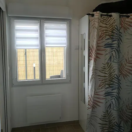 Dependance Avec Terrasse, Disneyland Paris Apartman *
